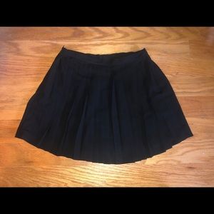 Black pleated cheer skirt